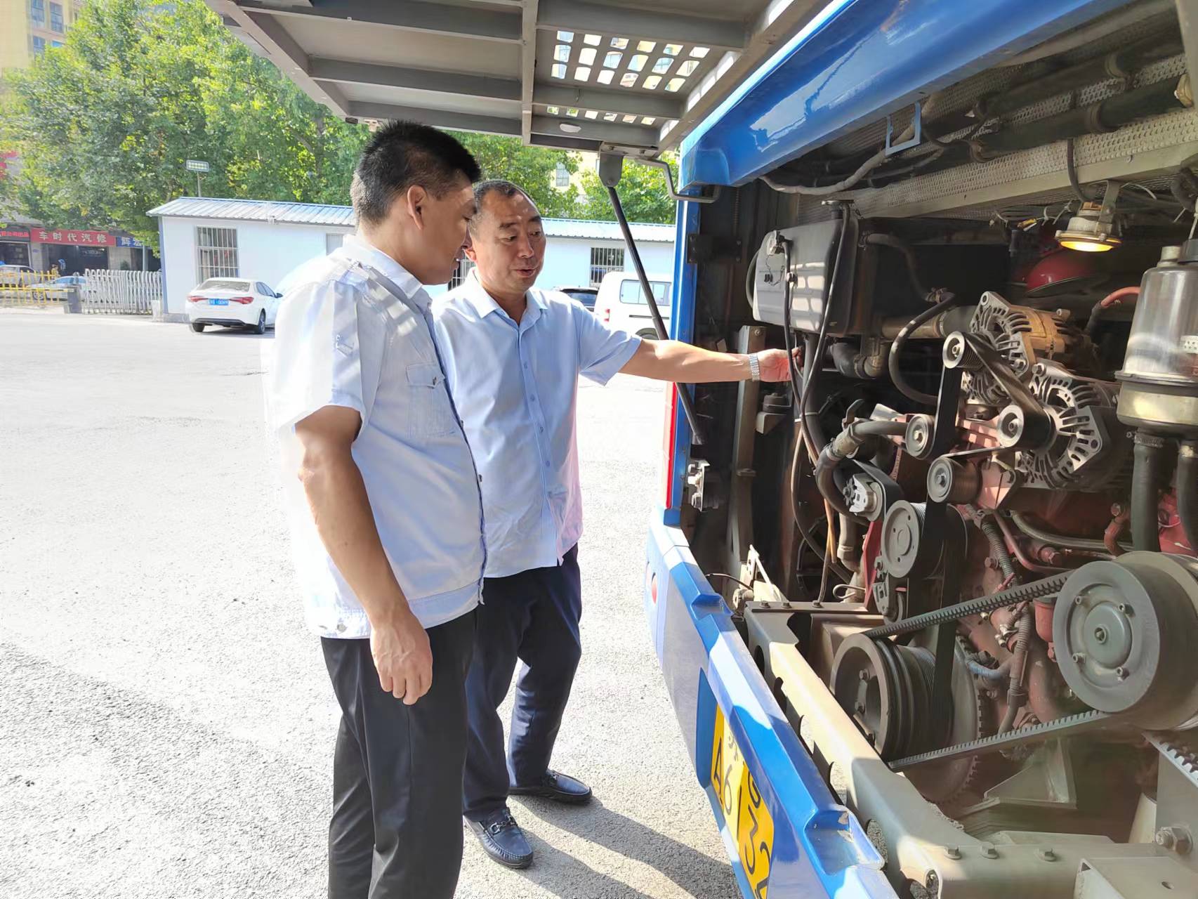 公交集團公交事業(yè)二部開展中秋節(jié)前安全生產專項大檢查