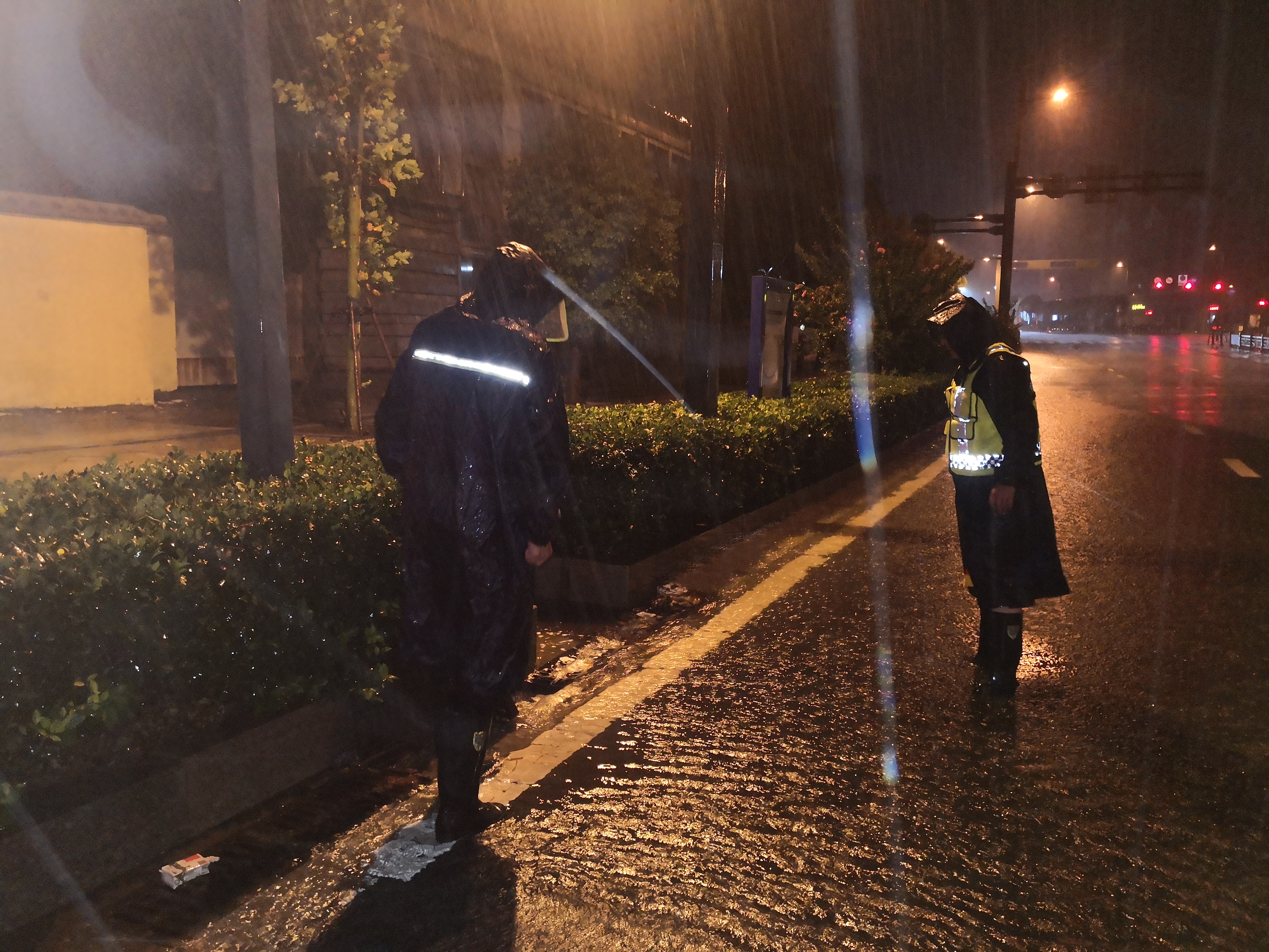 防御臺風，公交事業(yè)二部一直在行動