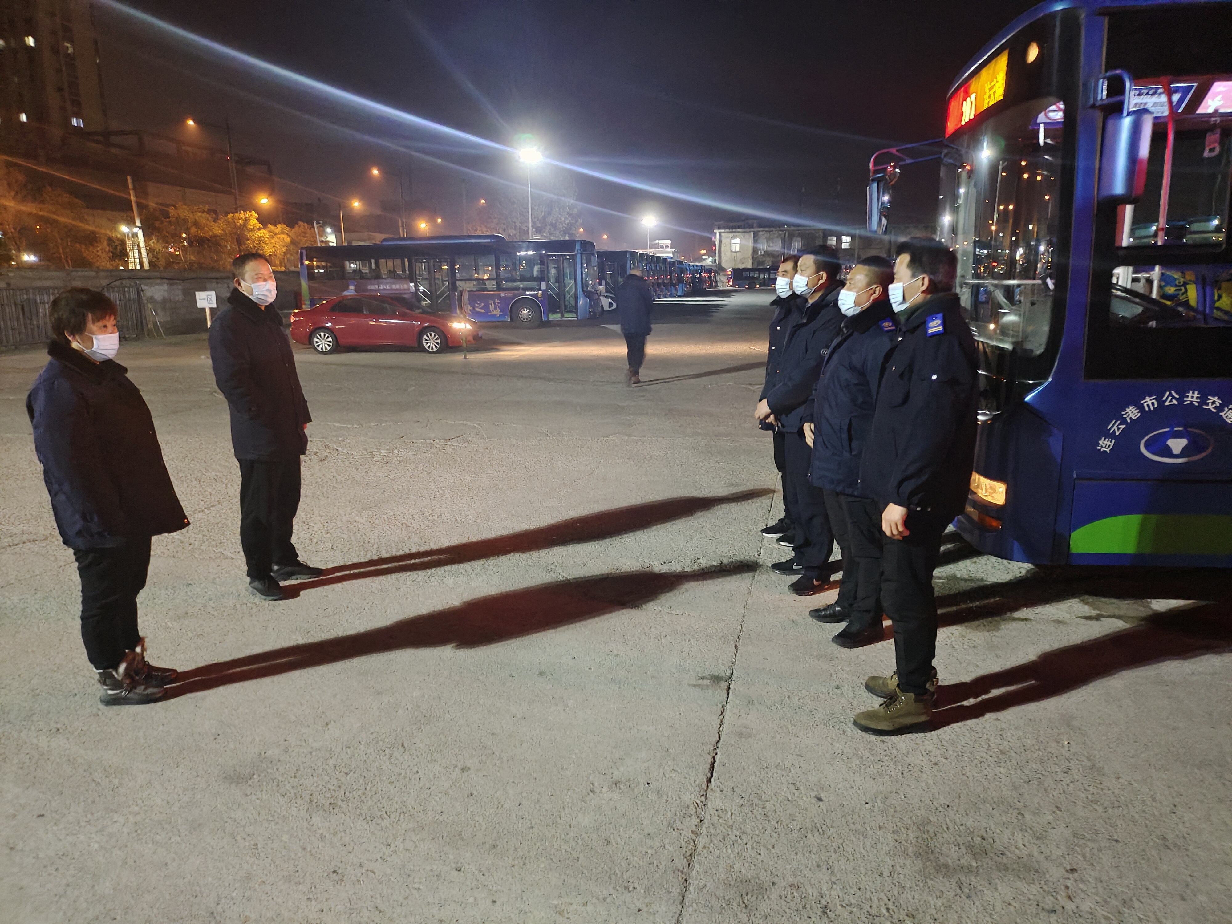 公交集團(tuán)公交事業(yè)一部扎實(shí)開展安全生產(chǎn)夜查工作