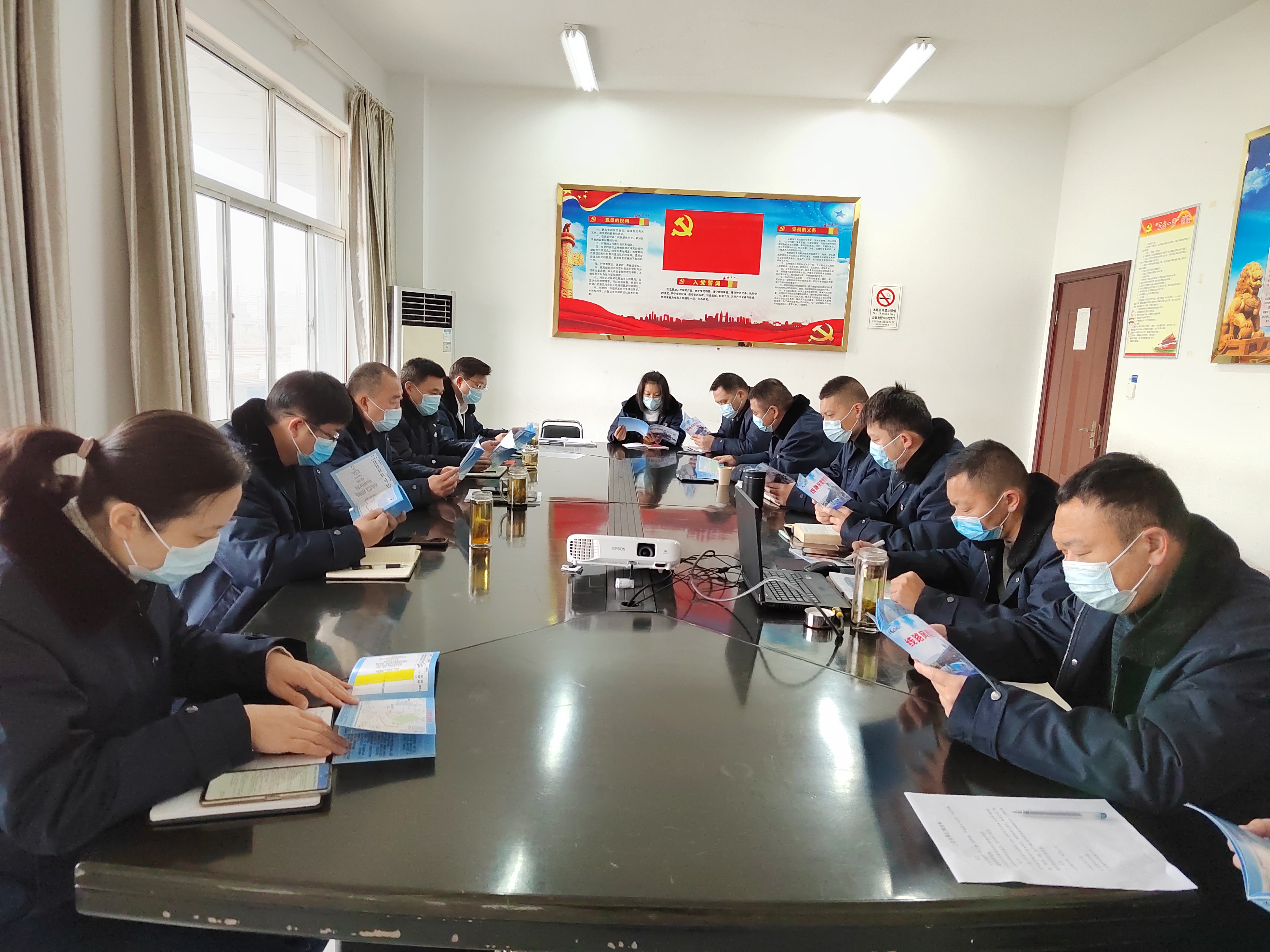 公交集團公交事業(yè)二部開展線路風險辨識專題培訓