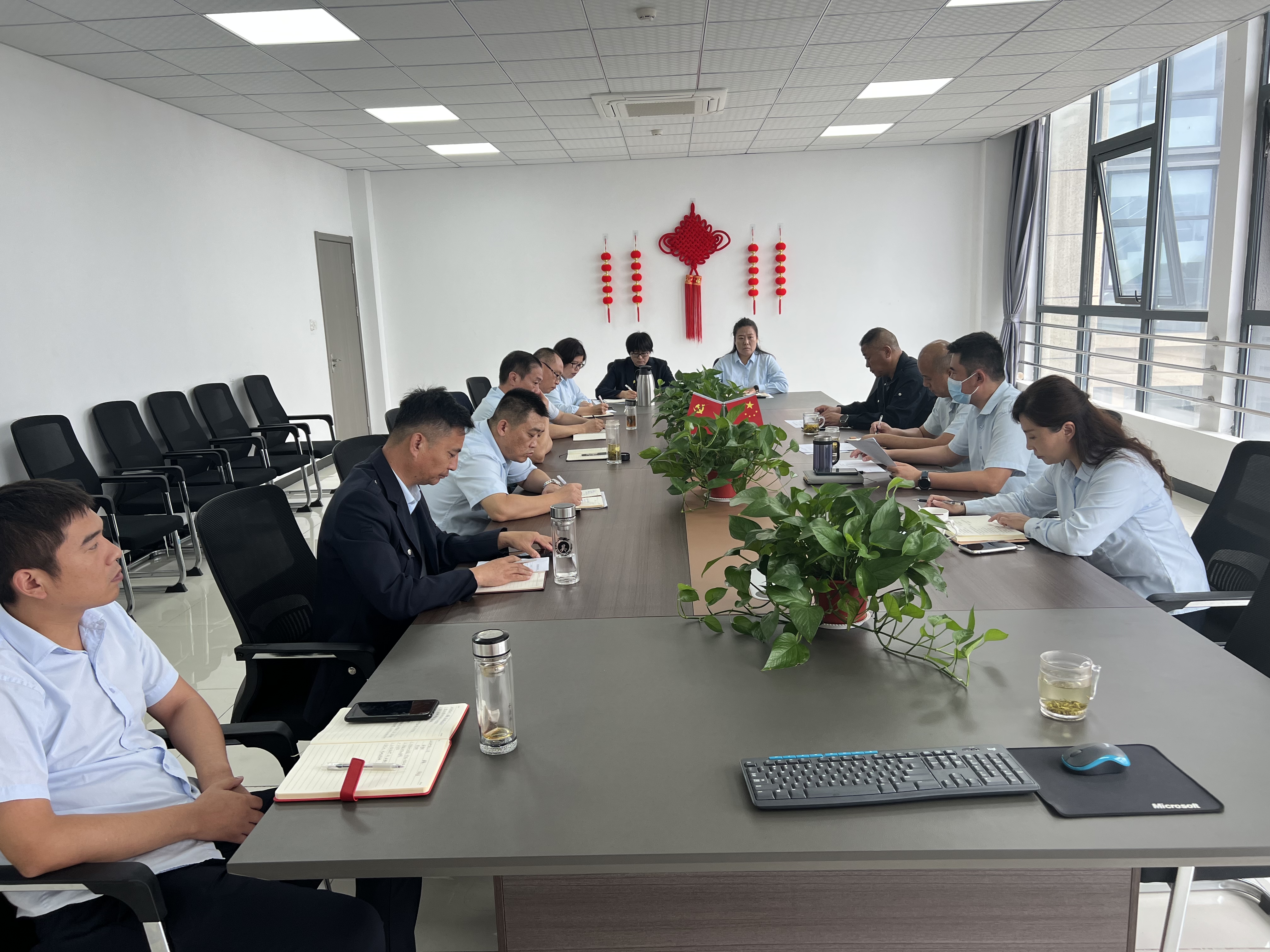 公交集團經(jīng)營發(fā)展事業(yè)部召開中秋國慶期間作風建設(shè)專題會議