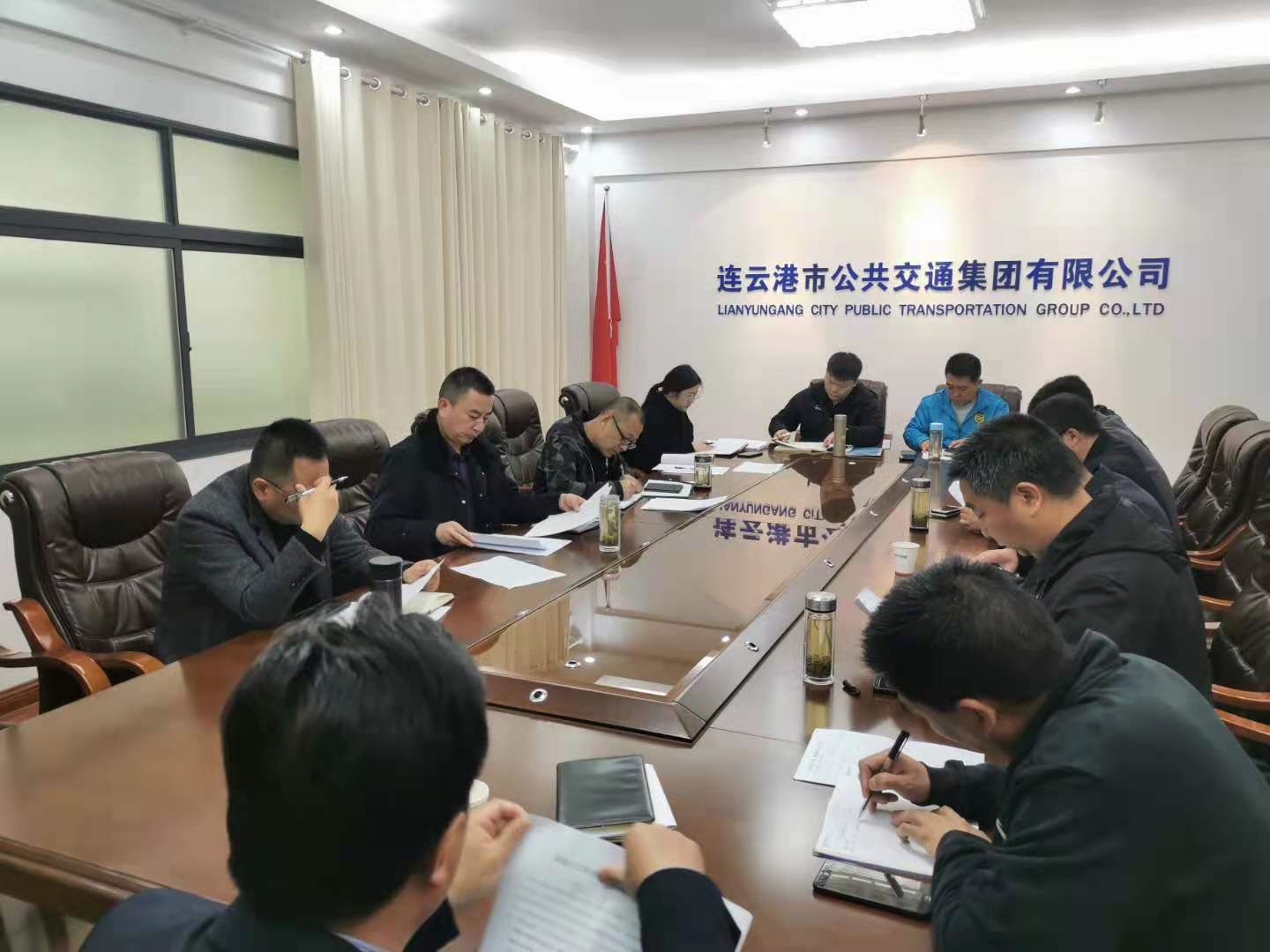 公交集團(tuán)召開一季度機(jī)務(wù)工作會(huì)議