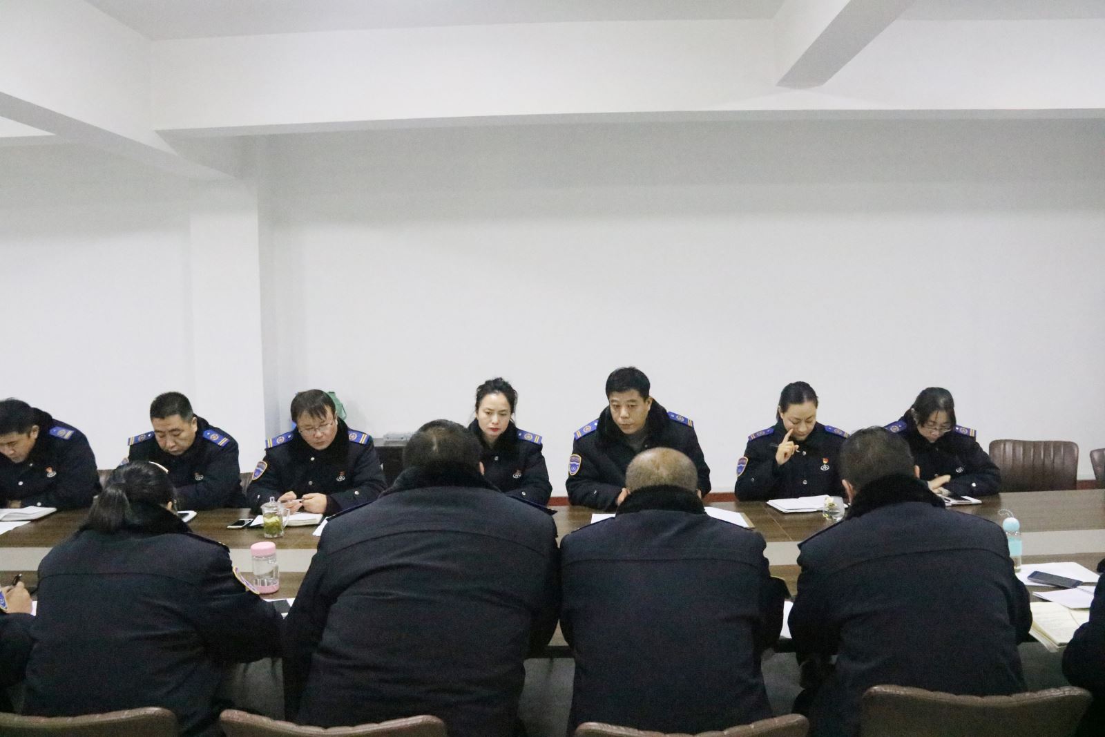 公交集團(tuán)事業(yè)部召開加強(qiáng)清明節(jié)期間黨風(fēng)廉潔自律工作專題會