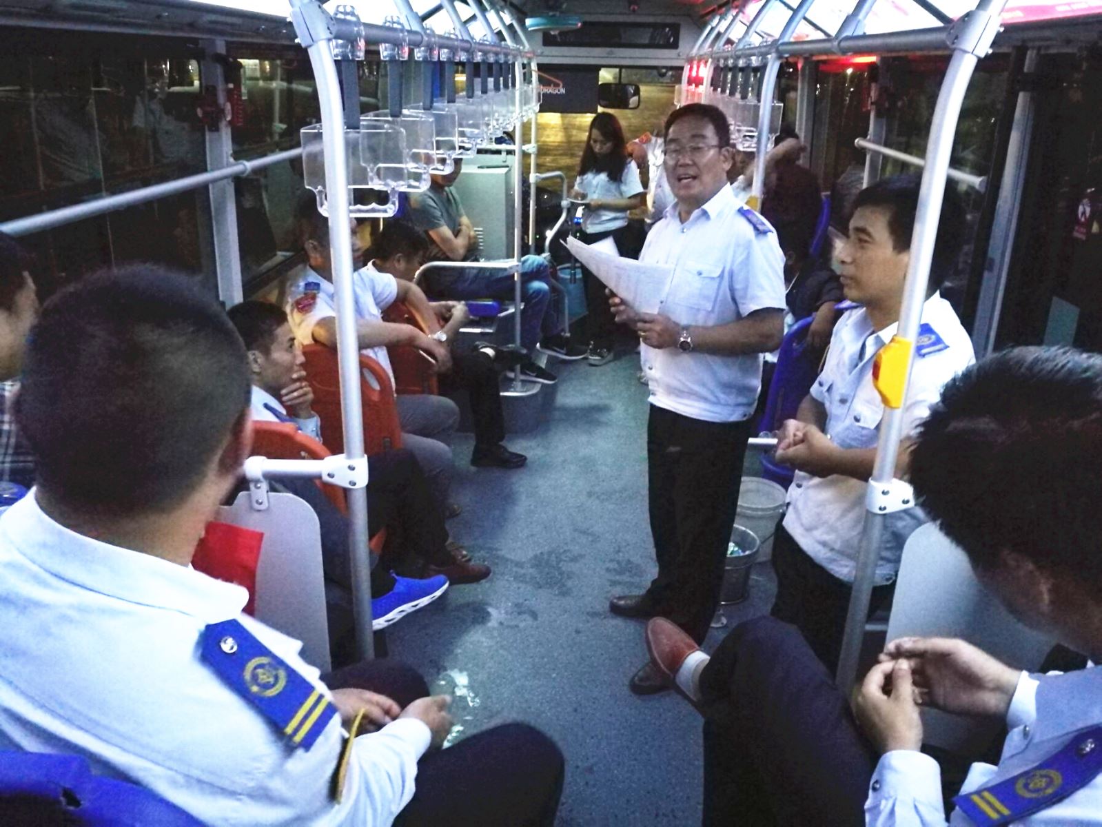 公交集團(tuán)海通公交公司召開創(chuàng)文檢查整改專項(xiàng)會(huì)議