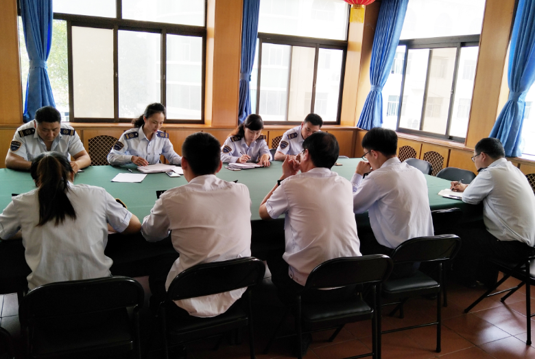 公交集團(tuán)佳連公司扎實(shí)做好“中秋、國(guó)慶”雙節(jié)期間作風(fēng)建設(shè)