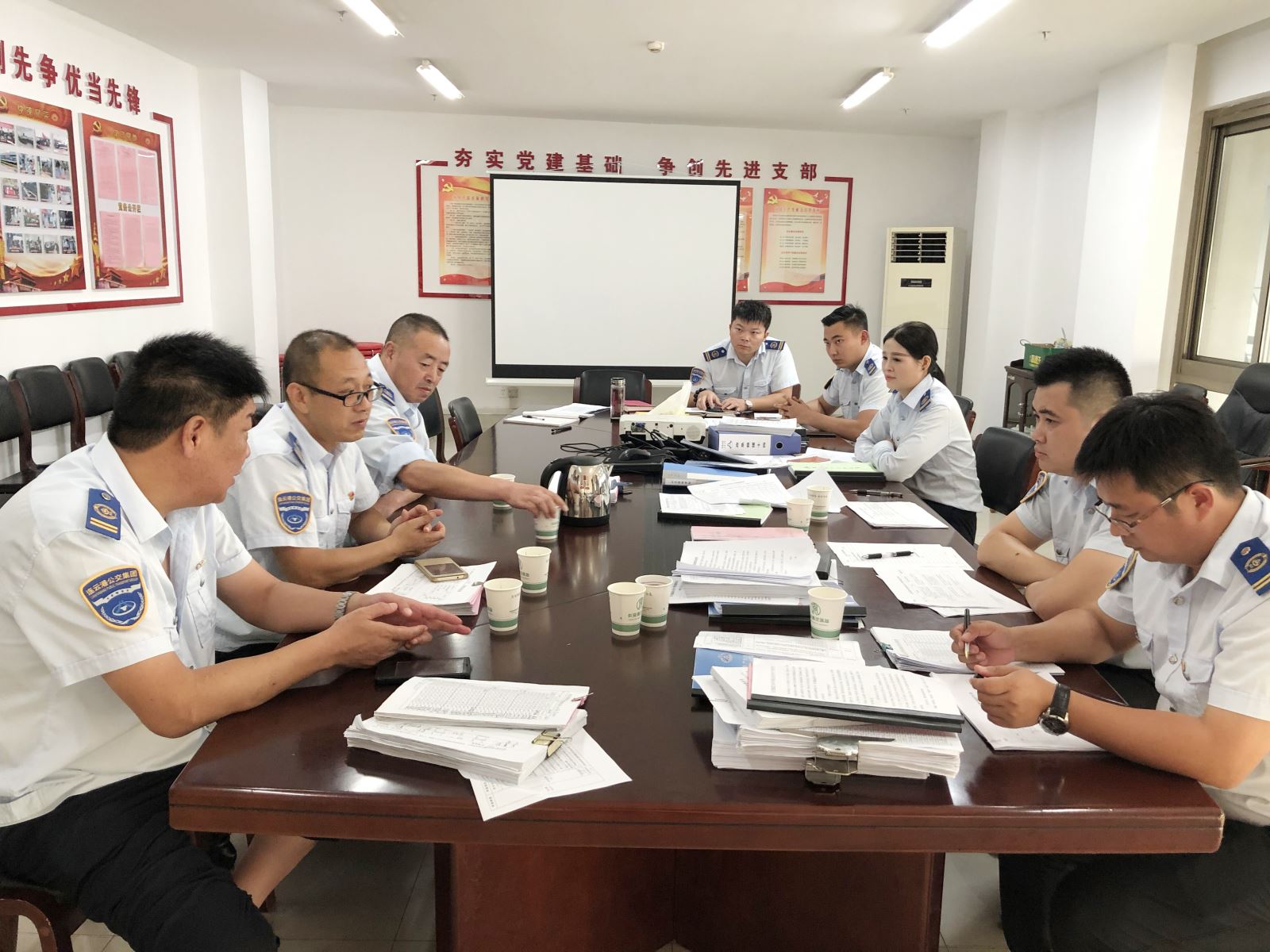 公交集團(tuán)開展落實(shí)安全生產(chǎn)責(zé)任專項(xiàng)檢查