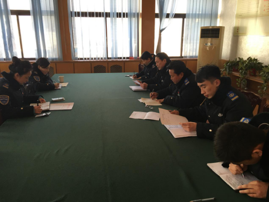 公交佳連公司落實(shí)開(kāi)展“隱患排查月”工作