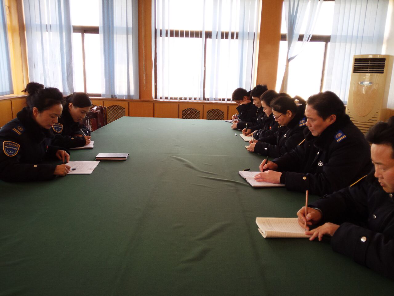 公交佳連公司細化落實文明創(chuàng)建工作