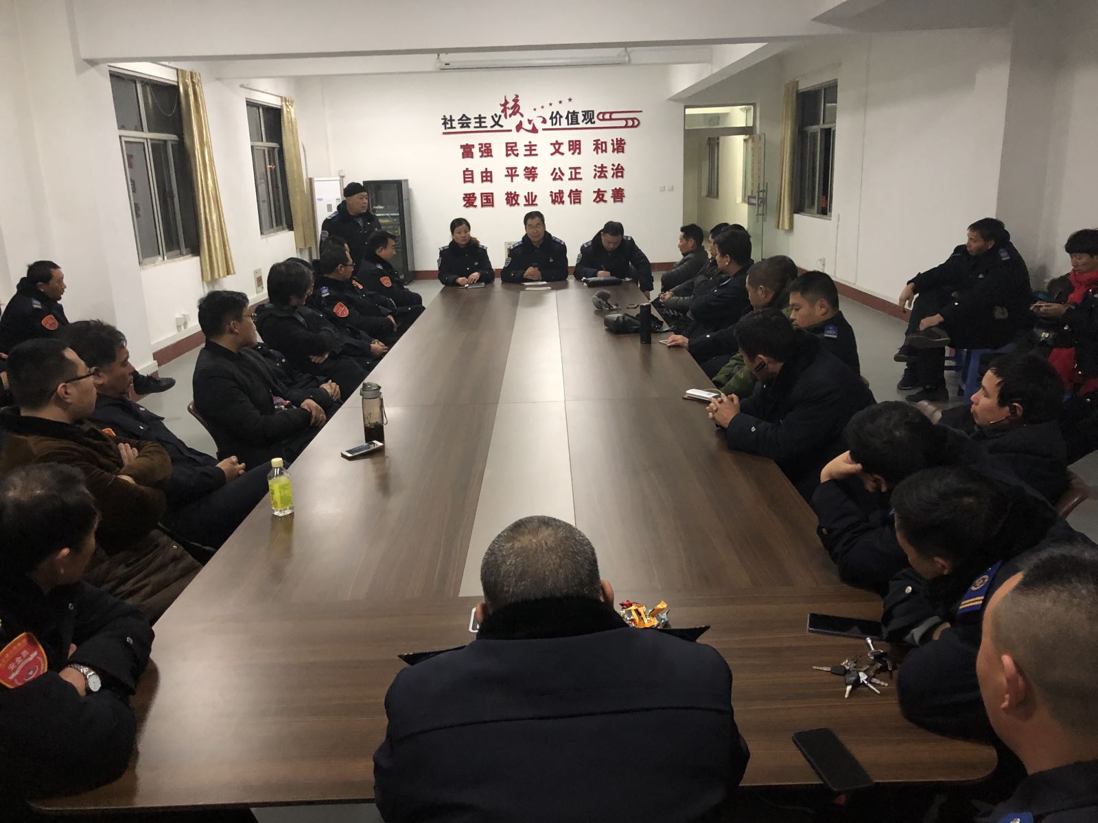 公交集團(tuán)公交事業(yè)一部召開(kāi)文明城市示范線創(chuàng)建會(huì)議