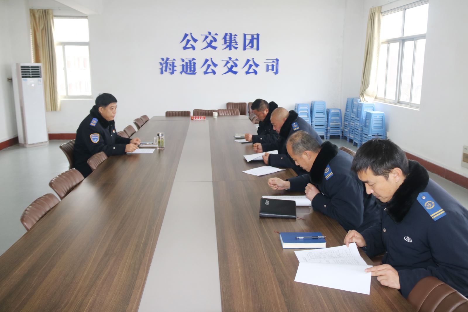 公交集團公交事業(yè)一部與分公司簽訂經(jīng)營目標責任書