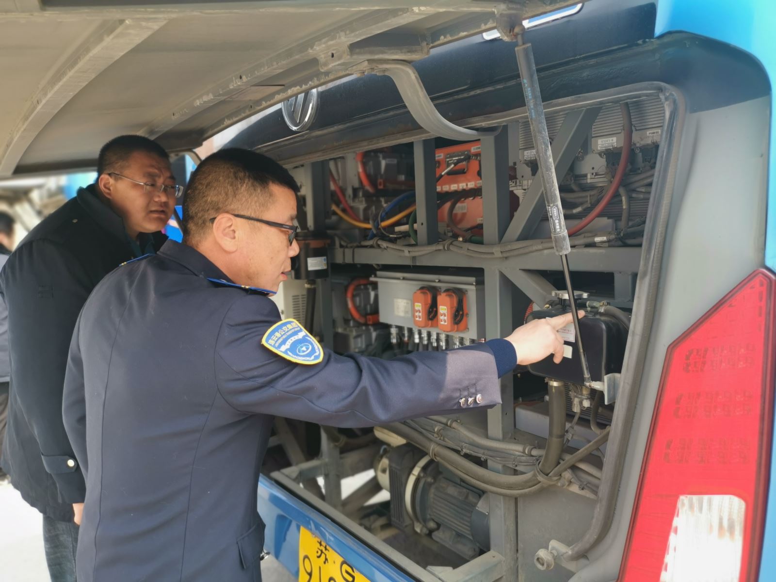 公交集團公交事業(yè)一部 開展春季安全、機務、運營聯(lián)合大檢查