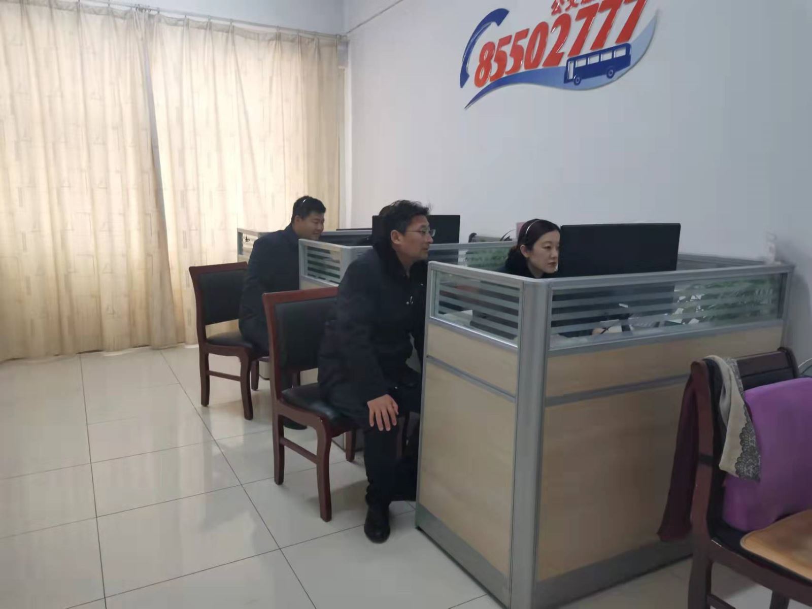 公交集團(tuán)“傾聽民意、為民解難”暨“我當(dāng)一天話務(wù)員”活動(dòng)圓滿結(jié)束