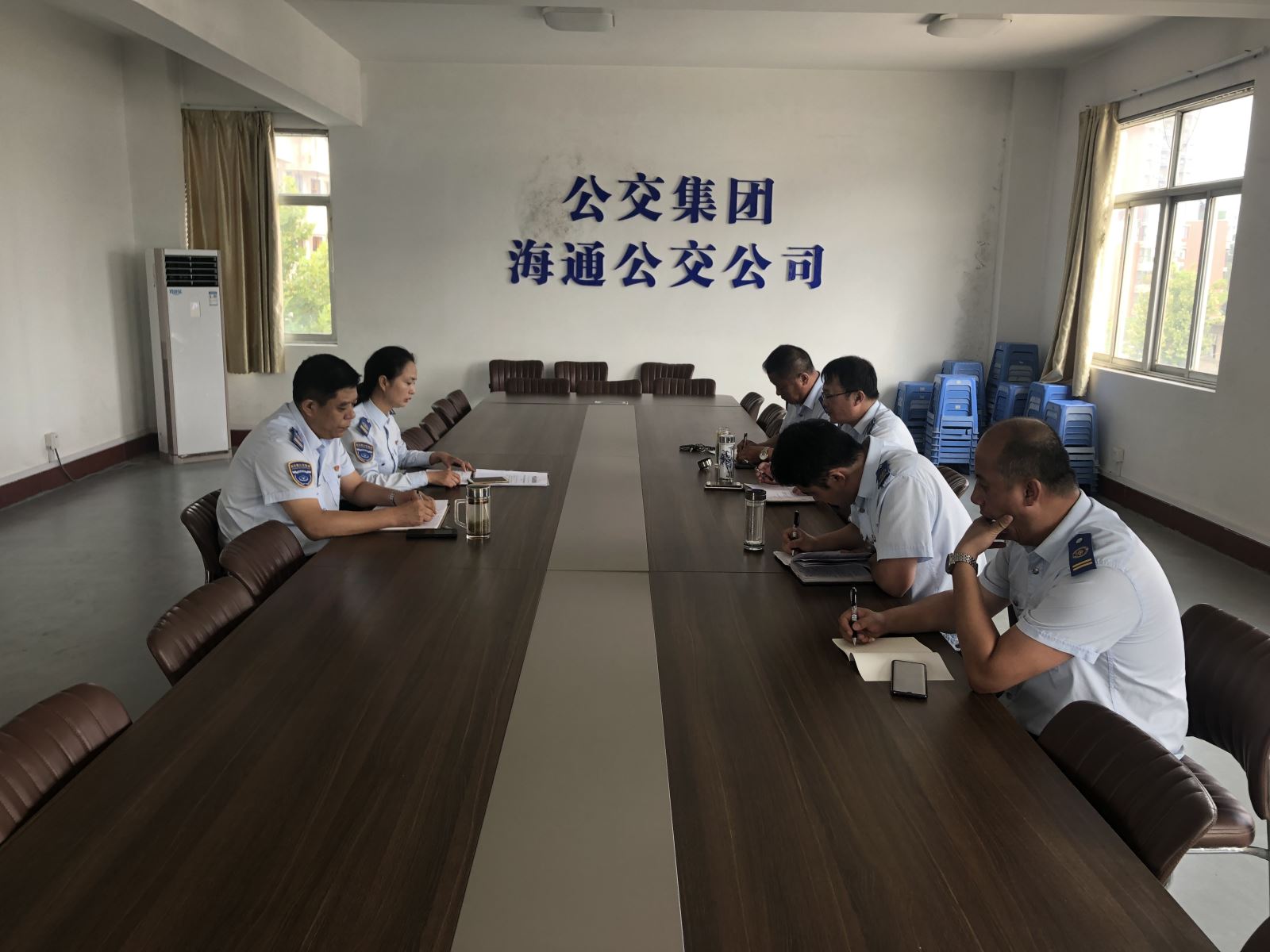 公交集團(tuán)公交事業(yè)一部召開(kāi)黨建學(xué)習(xí)會(huì)議