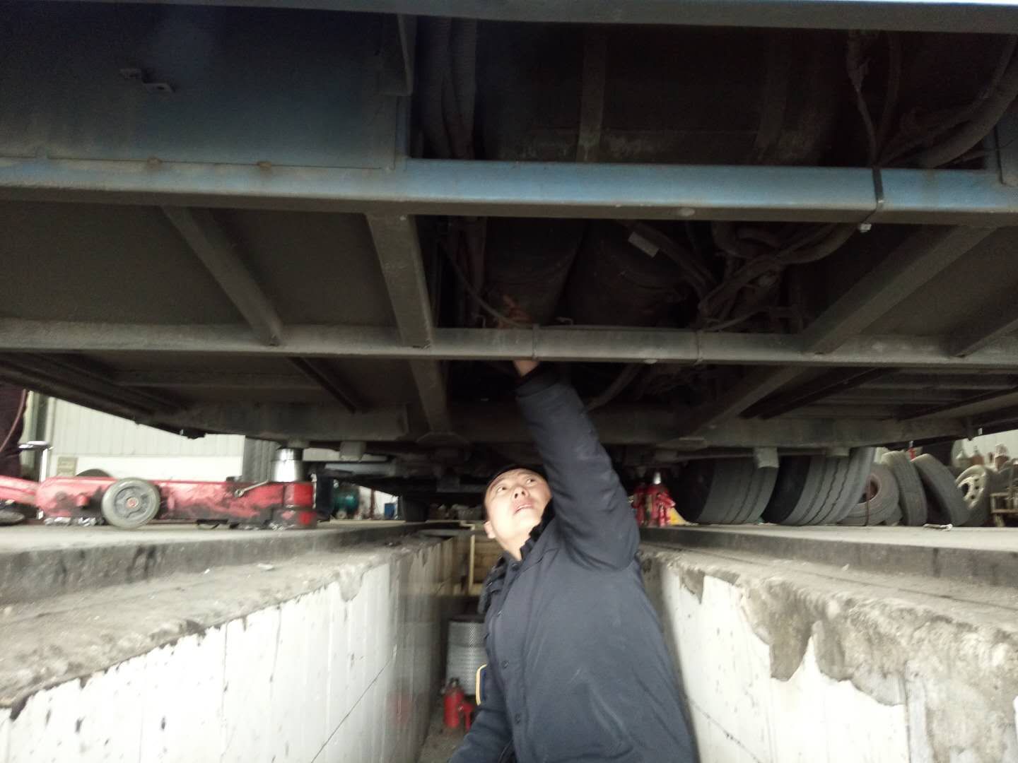 強化機務(wù)管理，筑牢行車安全防護網(wǎng)