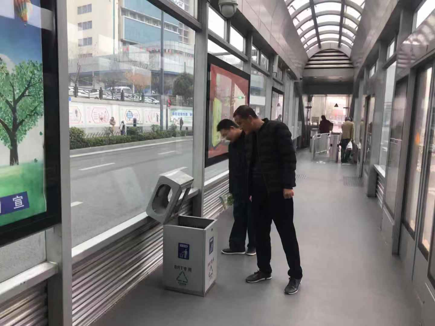 公交集團(tuán)快速公司運(yùn)營科開展創(chuàng)文工作專項(xiàng)檢查