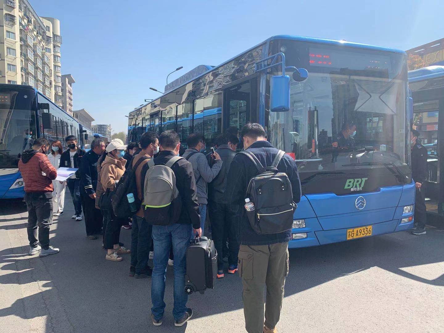 運(yùn)輸客流42萬人次，公交集團(tuán)圓滿完成清明節(jié)小長假運(yùn)輸保障任務(wù)！