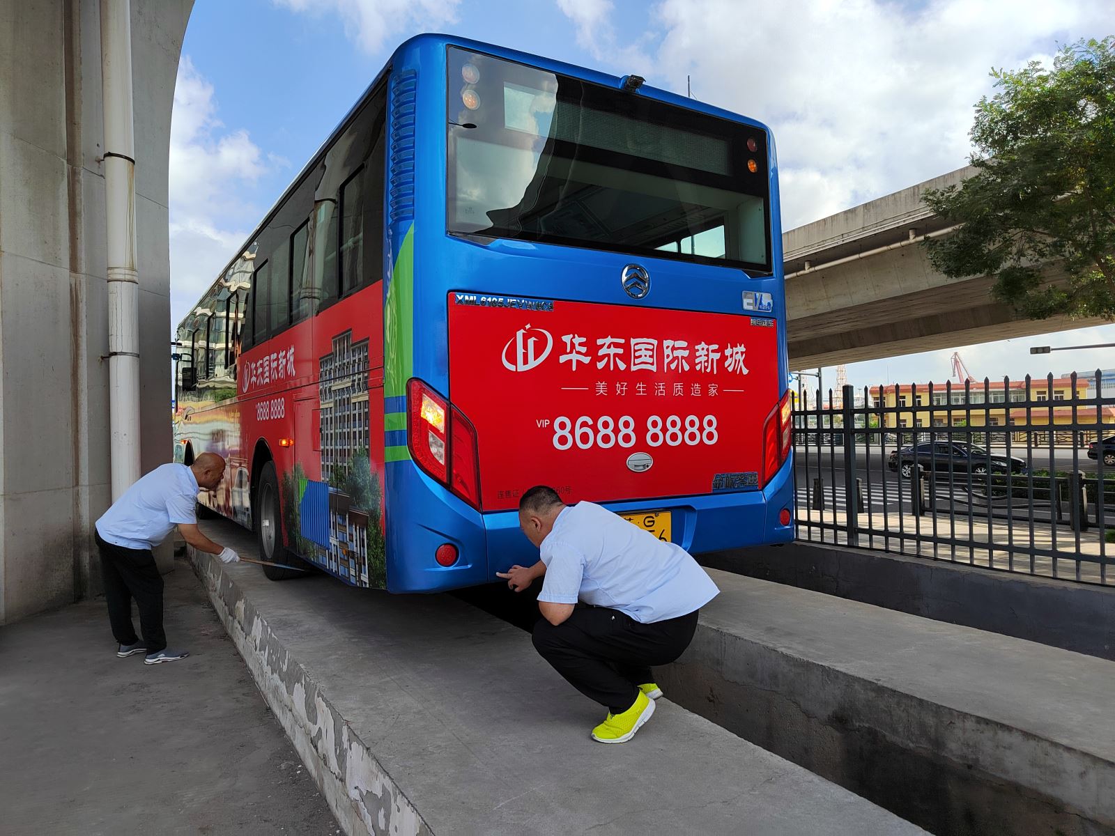 公交集團(tuán)公交事業(yè)二部開展中秋節(jié)前機(jī)務(wù)專項(xiàng)大檢查