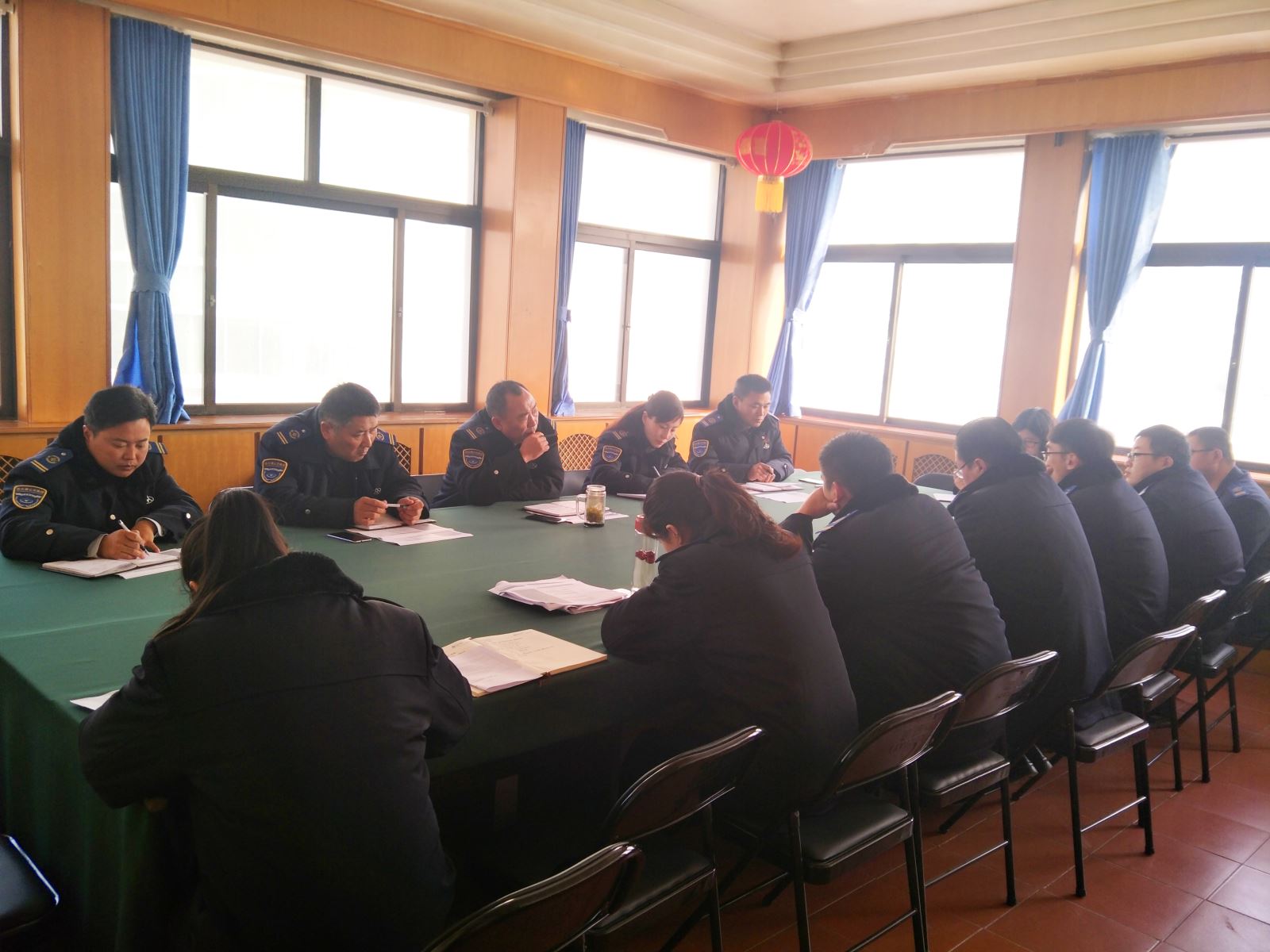 公交經(jīng)營(yíng)發(fā)展事業(yè)部召開(kāi)安全生產(chǎn)運(yùn)營(yíng)會(huì)