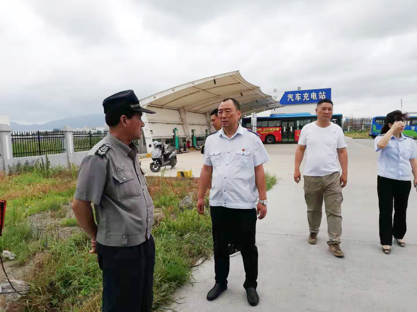 公交集團經(jīng)營發(fā)展事業(yè)部做好“利奇馬”臺風防范工作