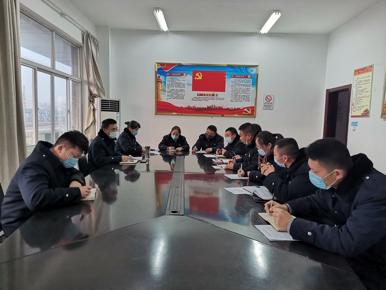 公交集團公交事業(yè)二部召開2021年首次安全、機務(wù)工作專題會議