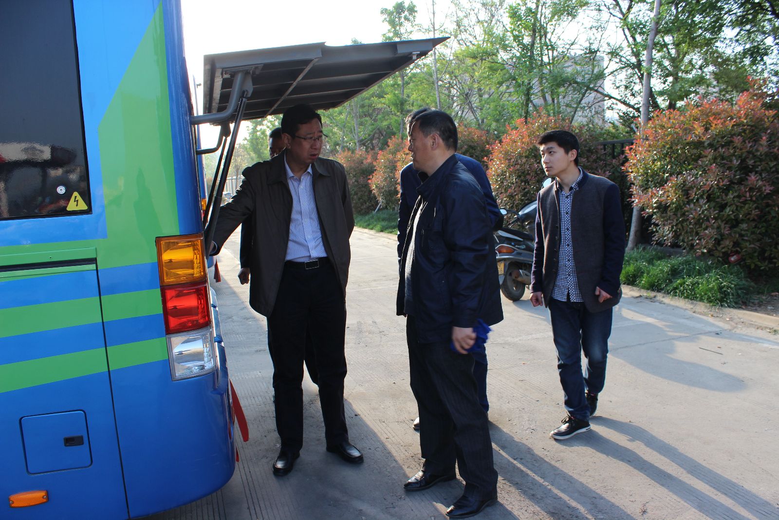 海通公交公司開(kāi)展節(jié)前安全綜合大檢查