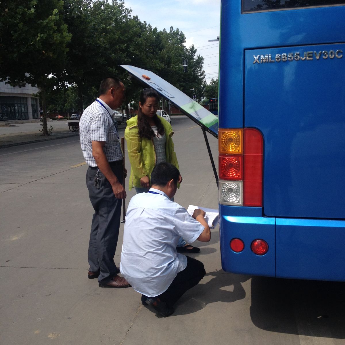 公交東部公司積極做好駕駛員“一日三檢”操作技能競(jìng)賽準(zhǔn)備工作