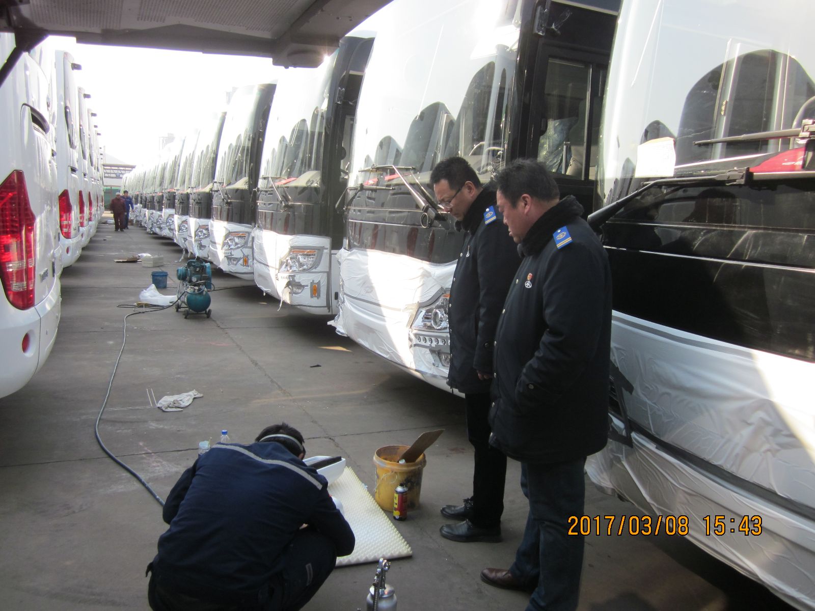 公交維修公司、大浦廠齊心協(xié)力做好出口車輛整備任務