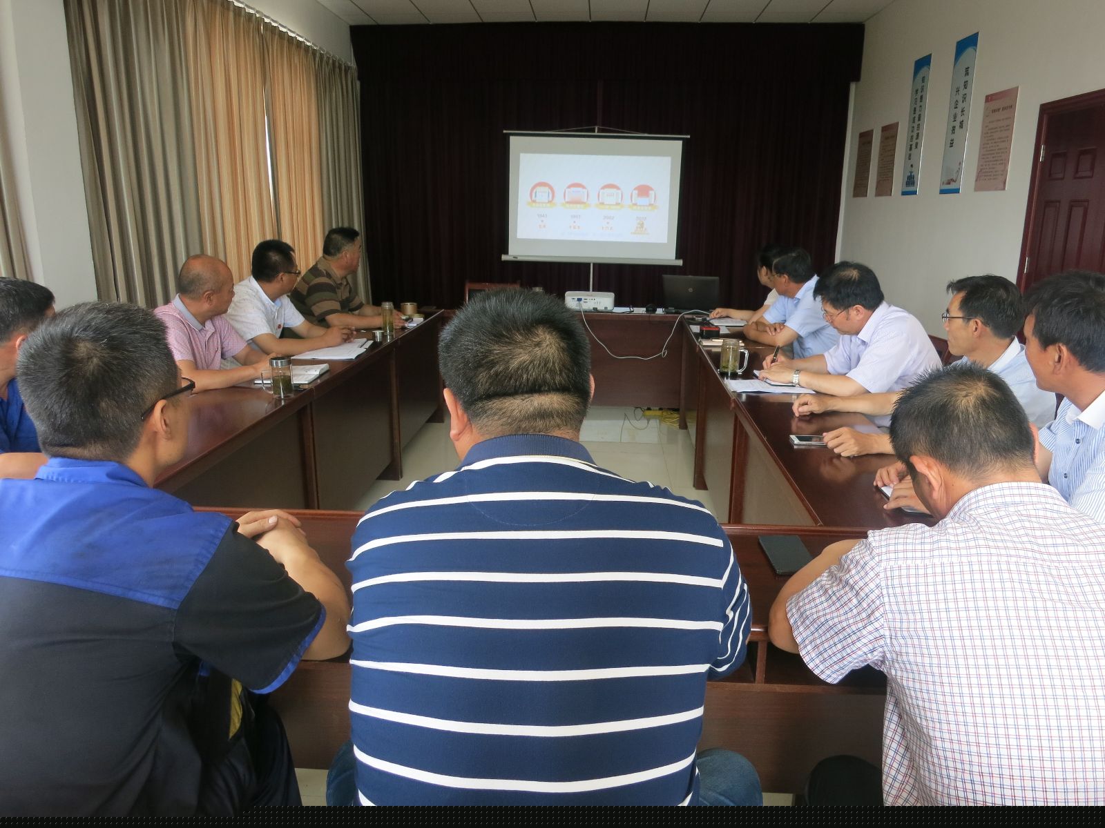 公交大浦廠、維修公司黨支部開(kāi)展7月份“固定學(xué)習(xí)日”學(xué)習(xí)教育活動(dòng)