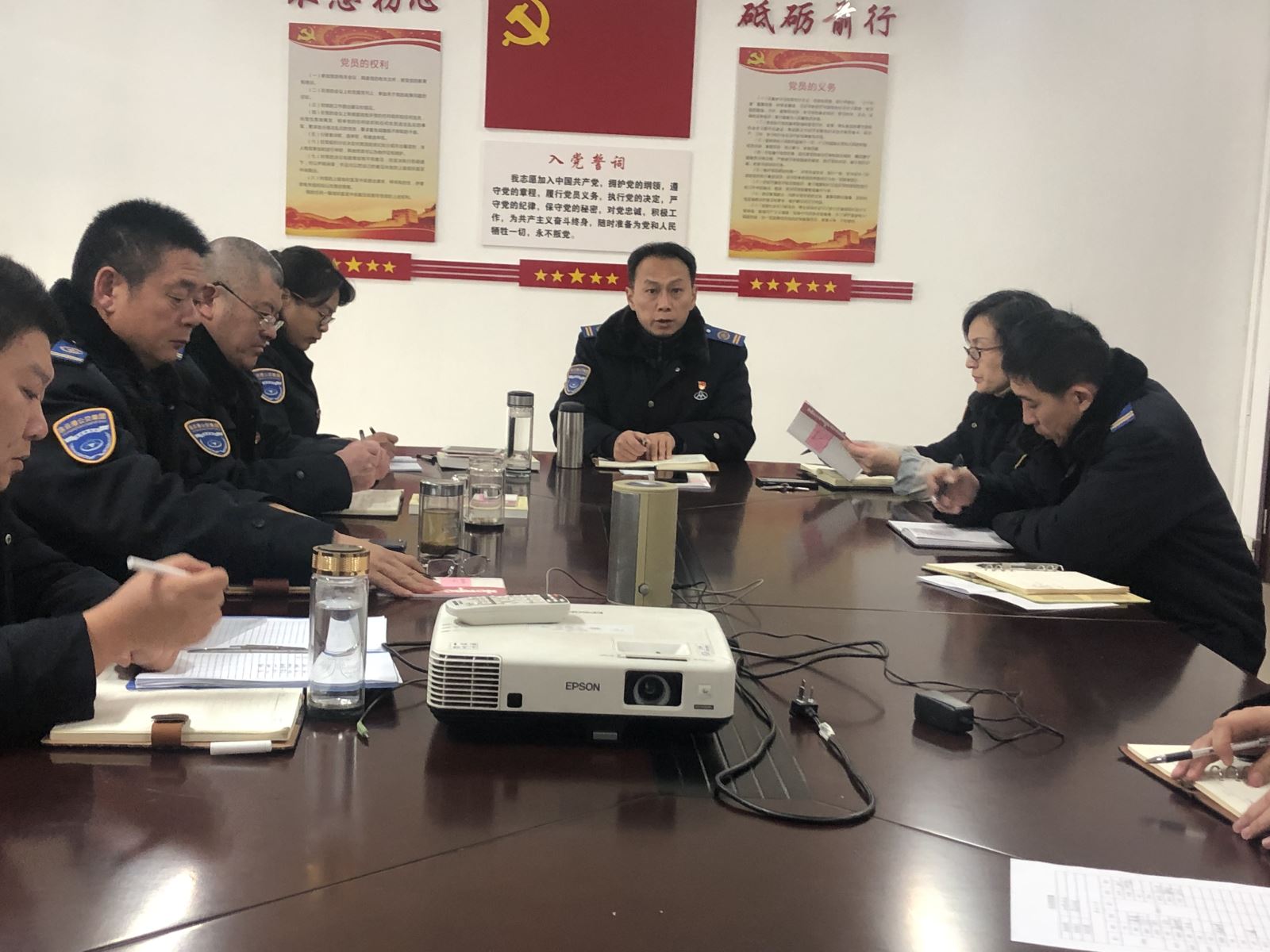 公交集團(tuán)快速公交事業(yè)部召開(kāi)黨員學(xué)習(xí)筆記點(diǎn)評(píng)會(huì)