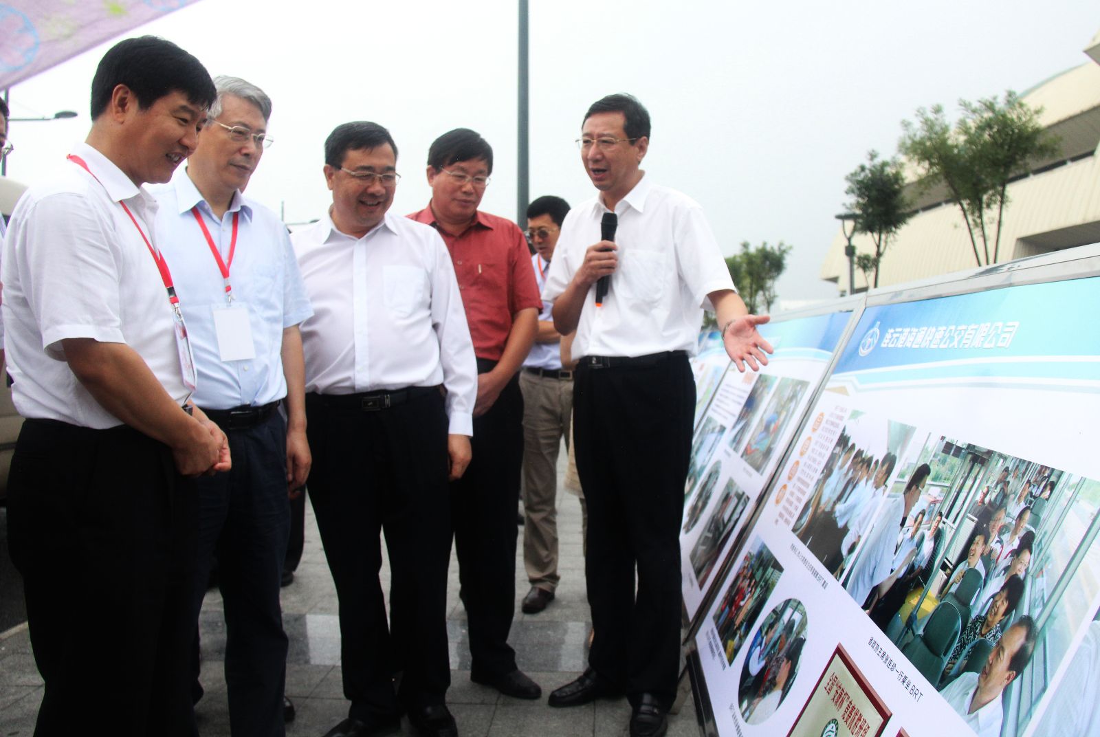交通運輸部領(lǐng)導(dǎo)及交通文化之旅采訪團來連考察采訪