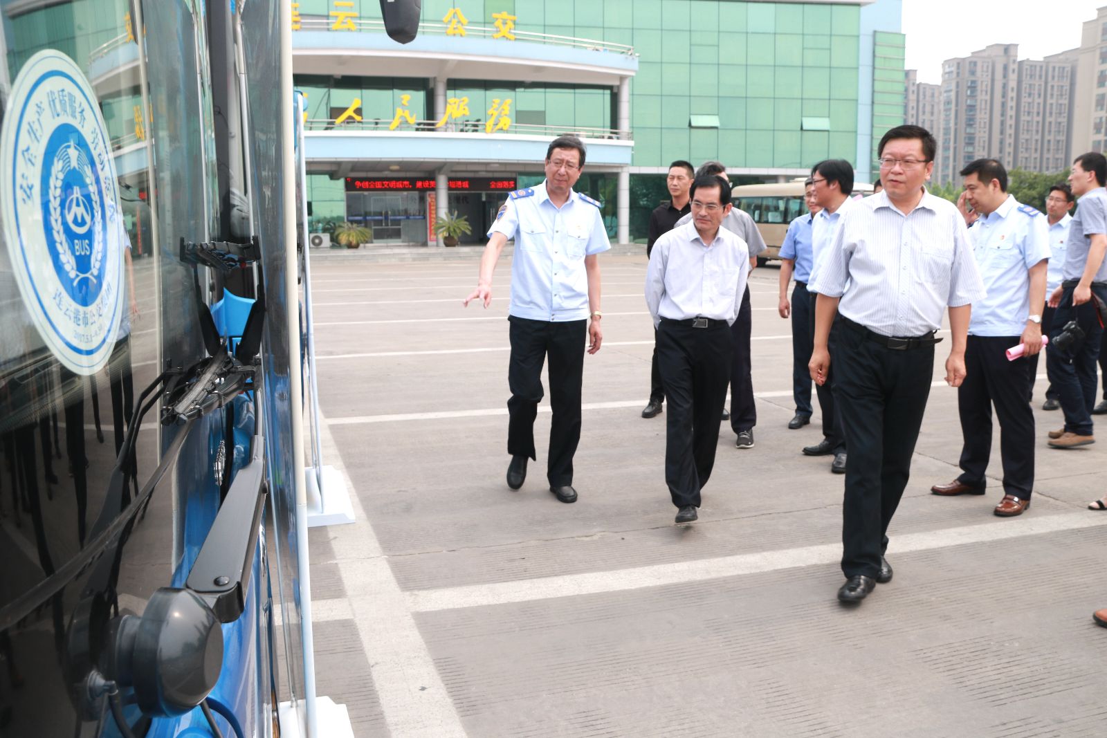 市國資委主任徐丙超一行到公交集團(tuán)調(diào)研