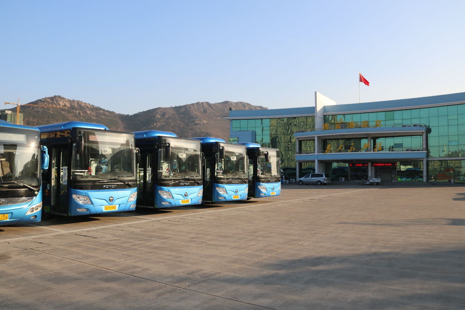 公交集團(tuán)171臺(tái)新車(chē)元月1日上線(xiàn)運(yùn)營(yíng)