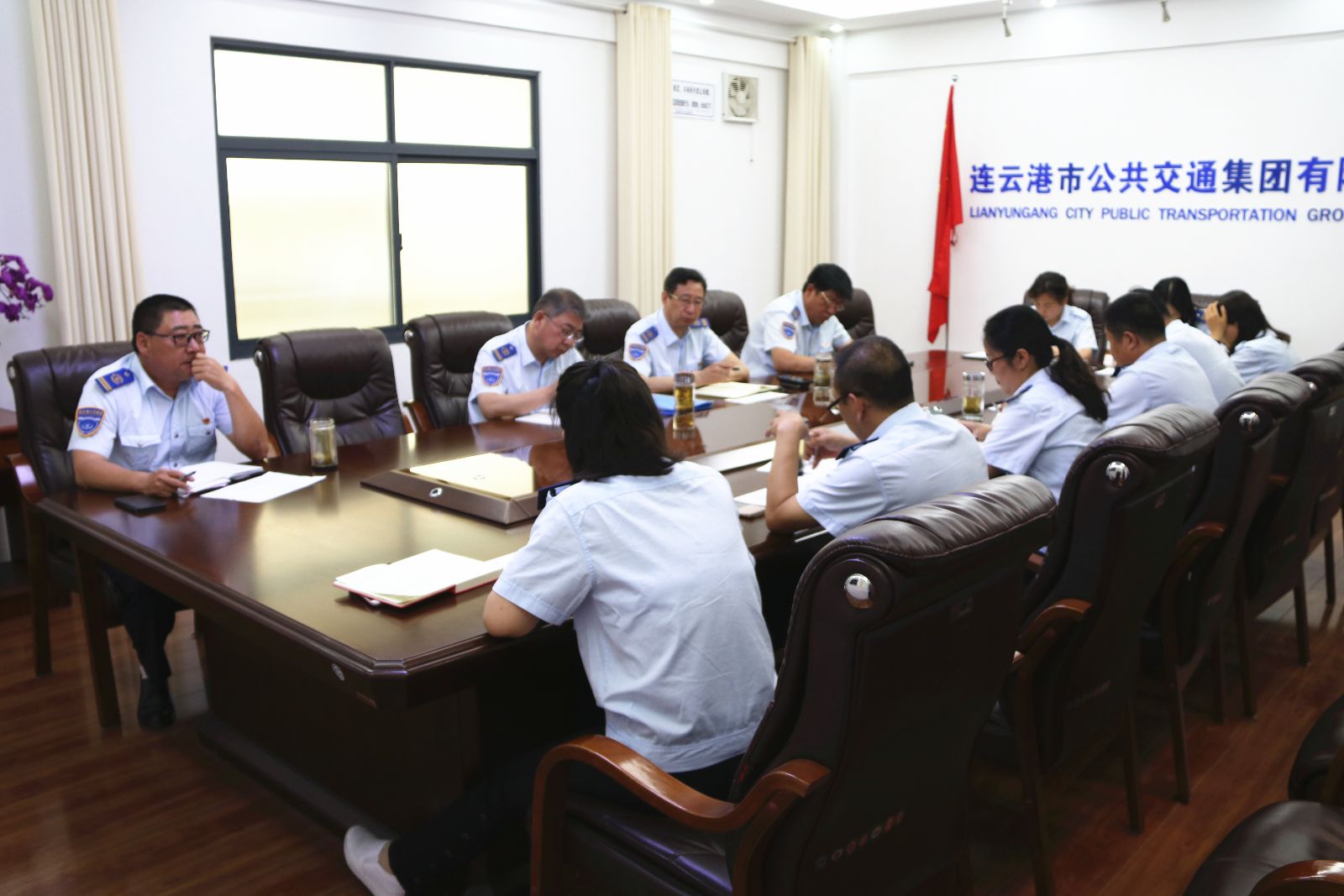 抓關(guān)鍵、推進程，公交集團召開機關(guān)部室辦公會