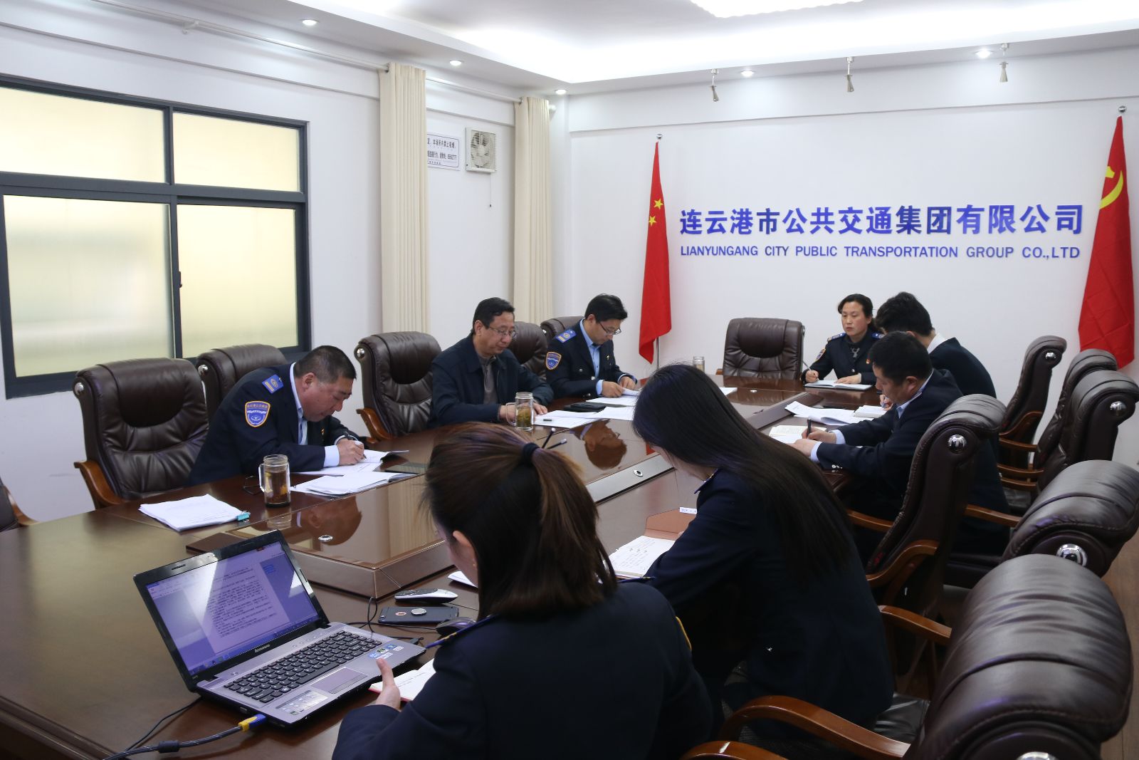 公交集團(tuán)召開2018年人大建議、政協(xié)提案辦理工作專題會(huì)議