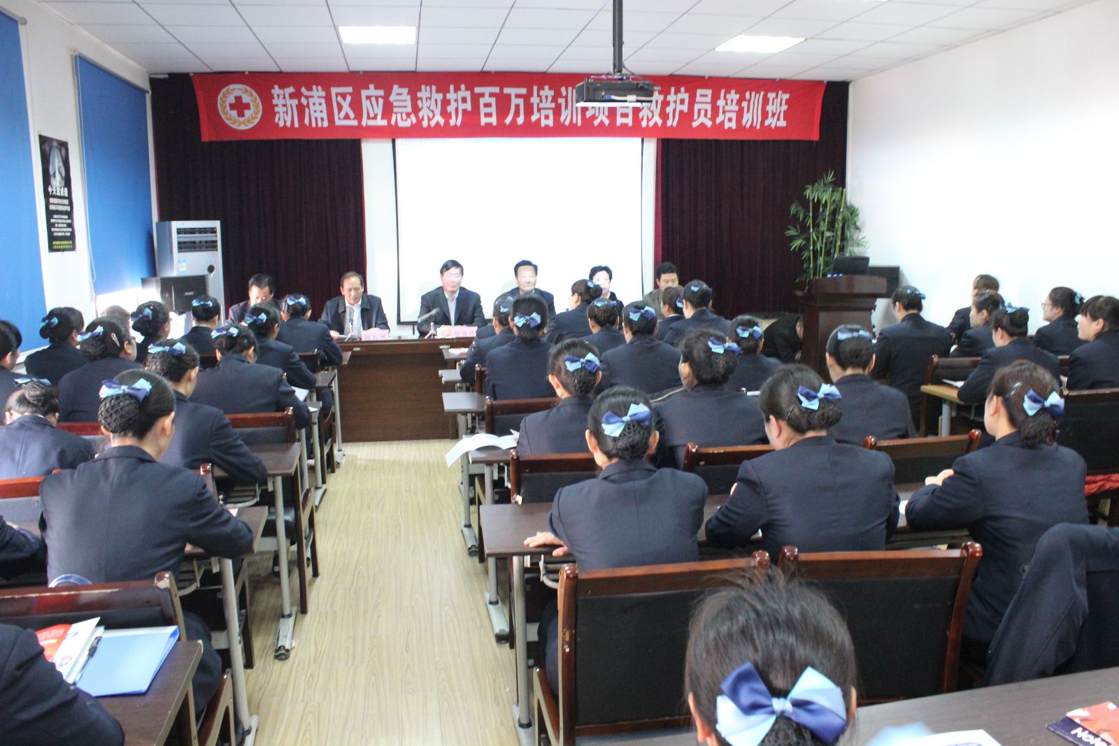 海通公交舉辦應(yīng)急救護(hù)知識(shí)講座