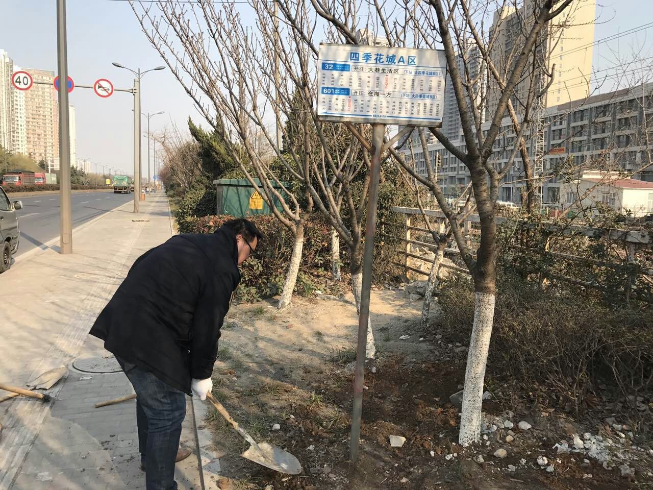 公交東部公司臨時移位大港路沿途站牌